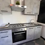 Casa Aurora Centre * كومو