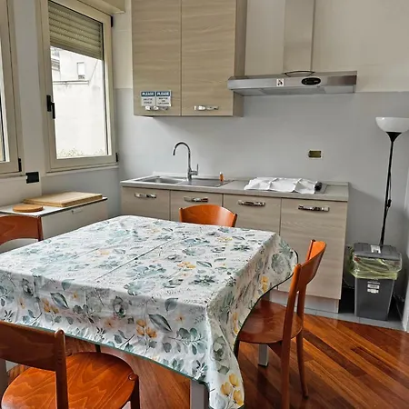 Casa Aurora Centre Como