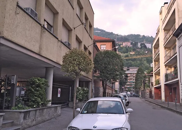 Casa Aurora Centre Como