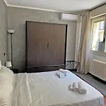 Casa Aurora Centre Apartment Como