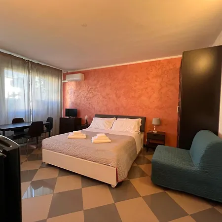 Apartment Aurora Como