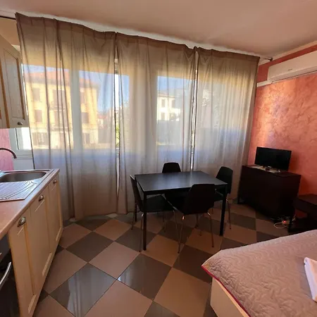 Aurora Apartment